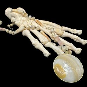 Vintage Mayan Sun Agate Necklace 22.5”